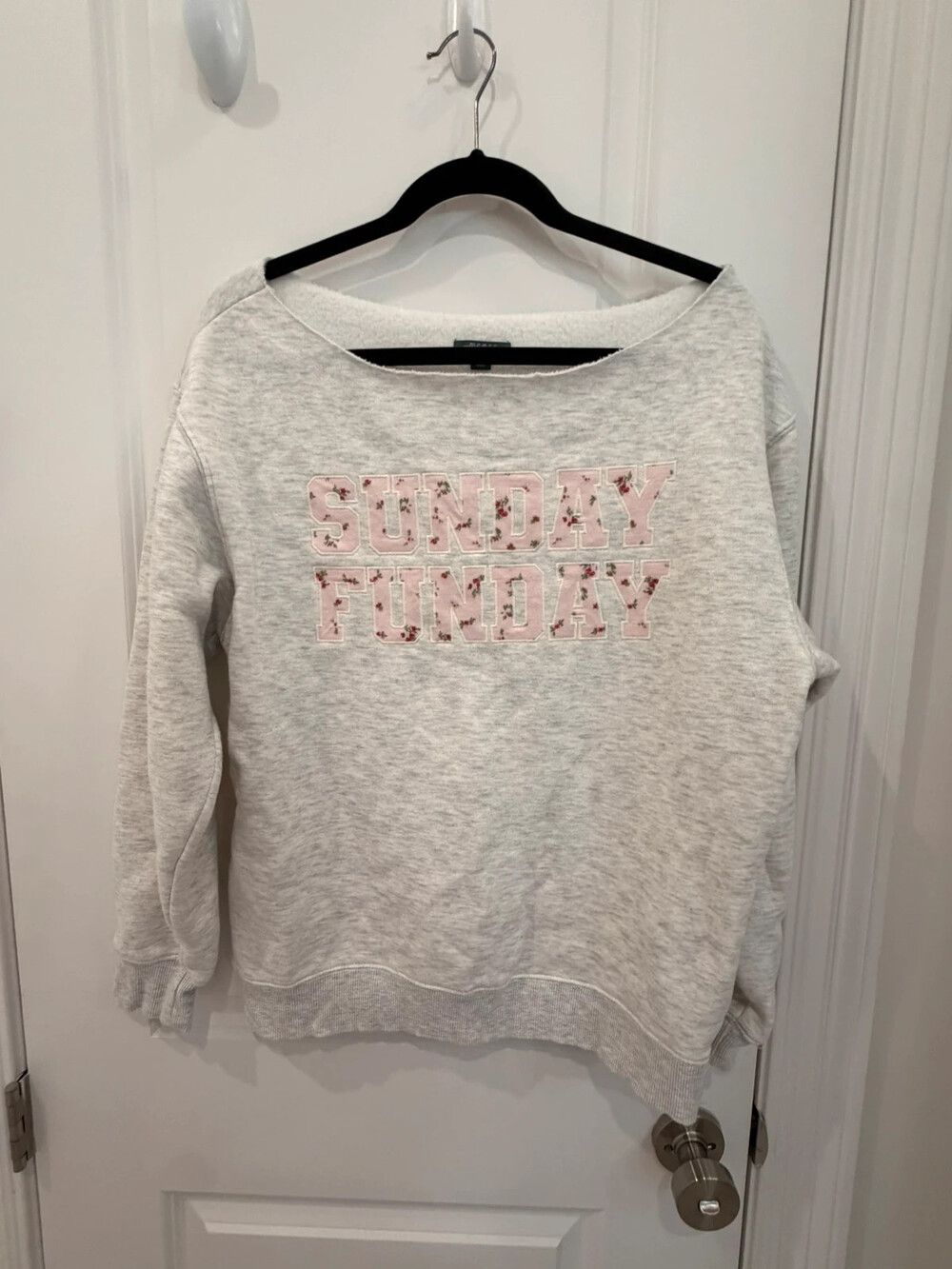 Wild Fable Sunday Funday sweatshirt small